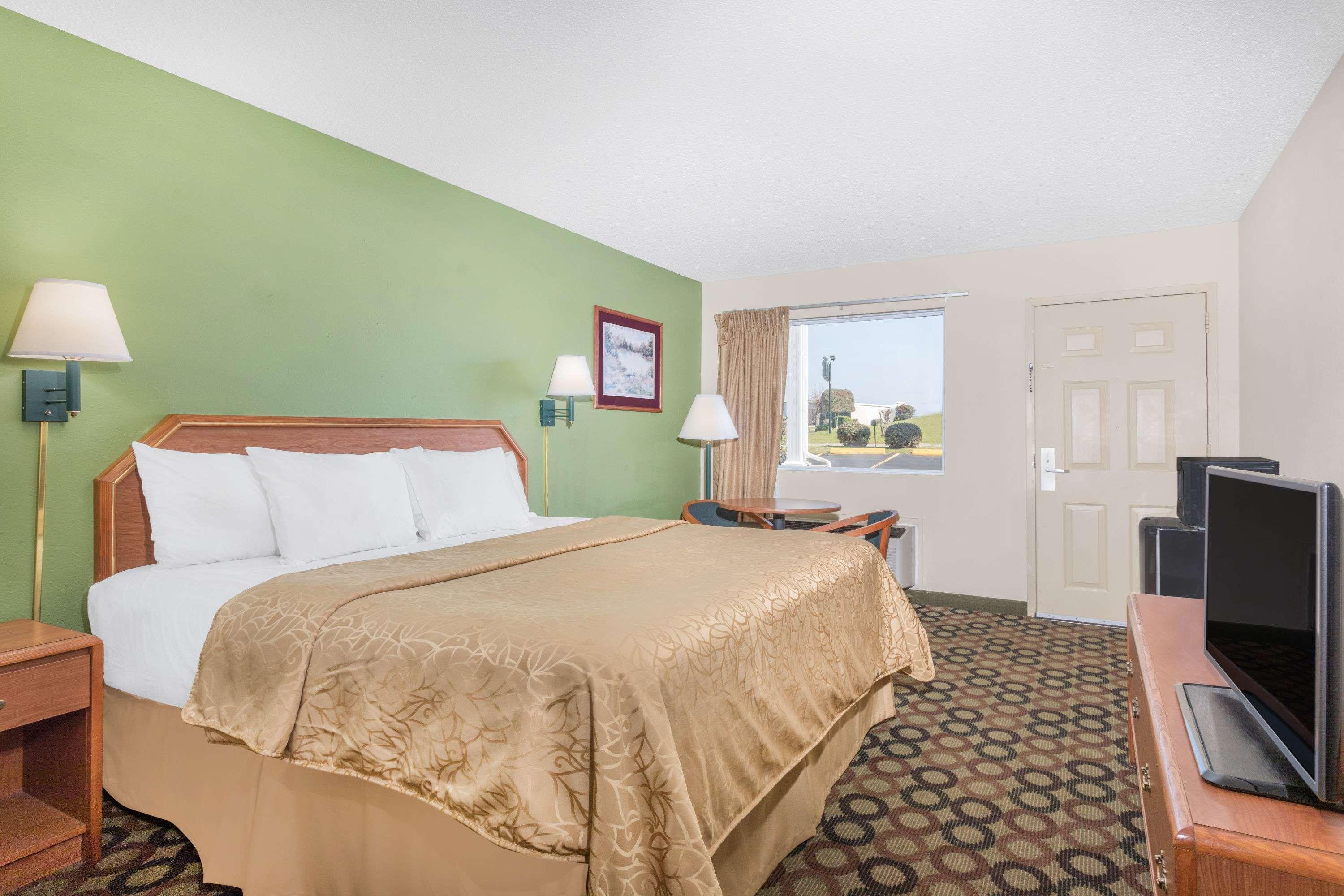 Economy Inn By Oyo Ashburn Buitenkant foto