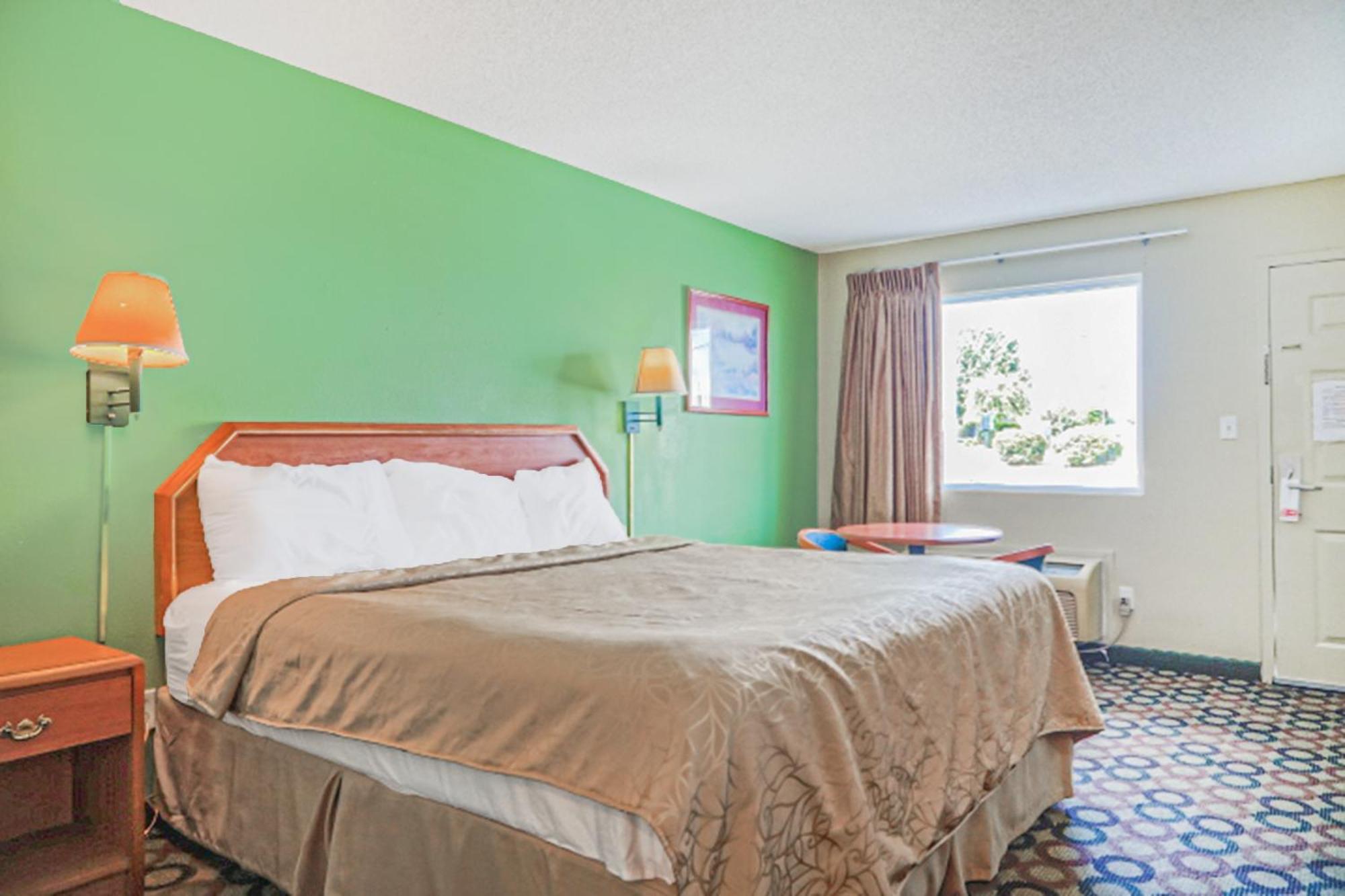 Economy Inn By Oyo Ashburn Buitenkant foto